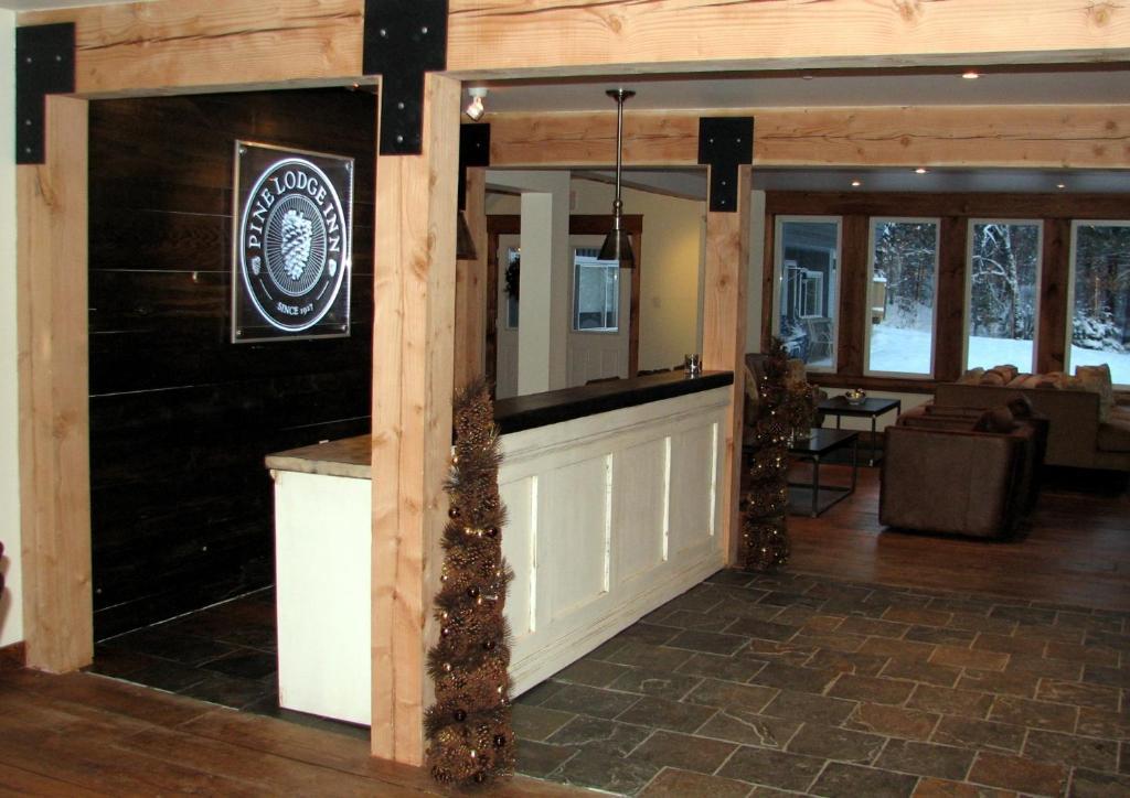 Pine Lodge Muskoka Huntsville Extérieur photo