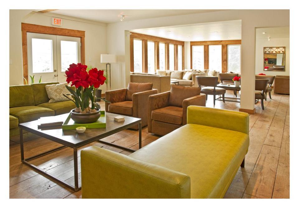Pine Lodge Muskoka Huntsville Extérieur photo