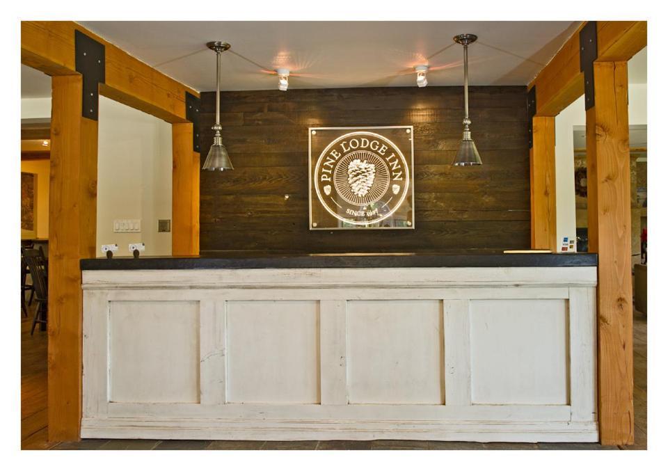 Pine Lodge Muskoka Huntsville Extérieur photo