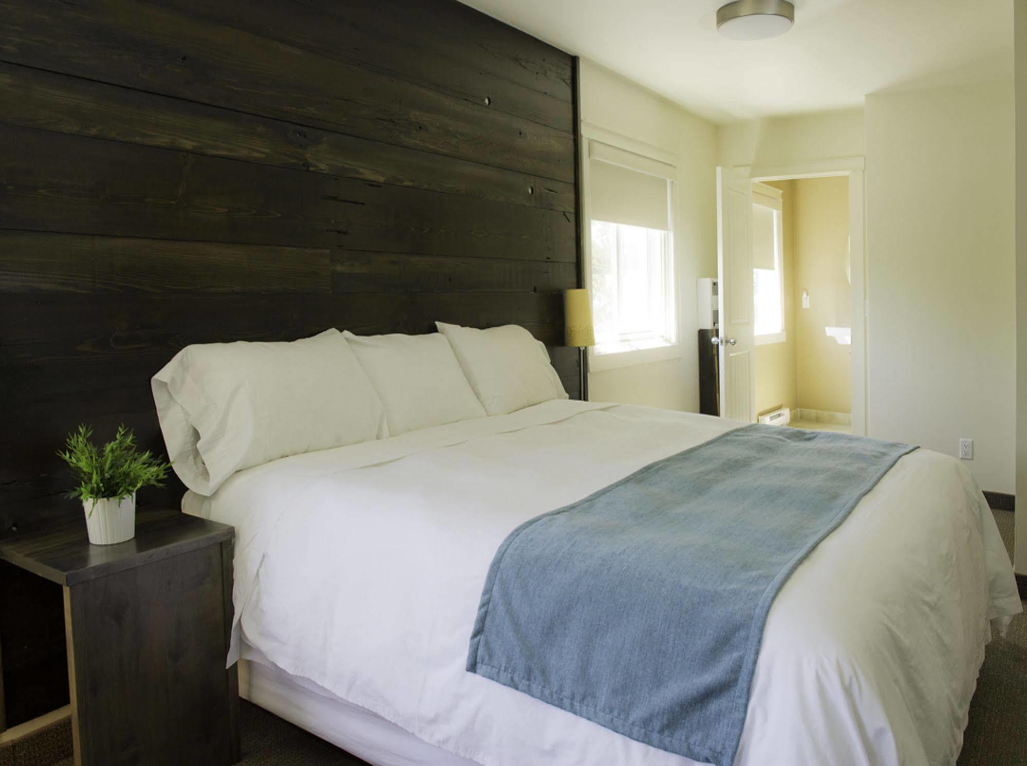 Pine Lodge Muskoka Huntsville Extérieur photo